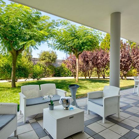 Villa Estia - Nel Cuore Della Valle D'Itria Cisternino Exterior photo