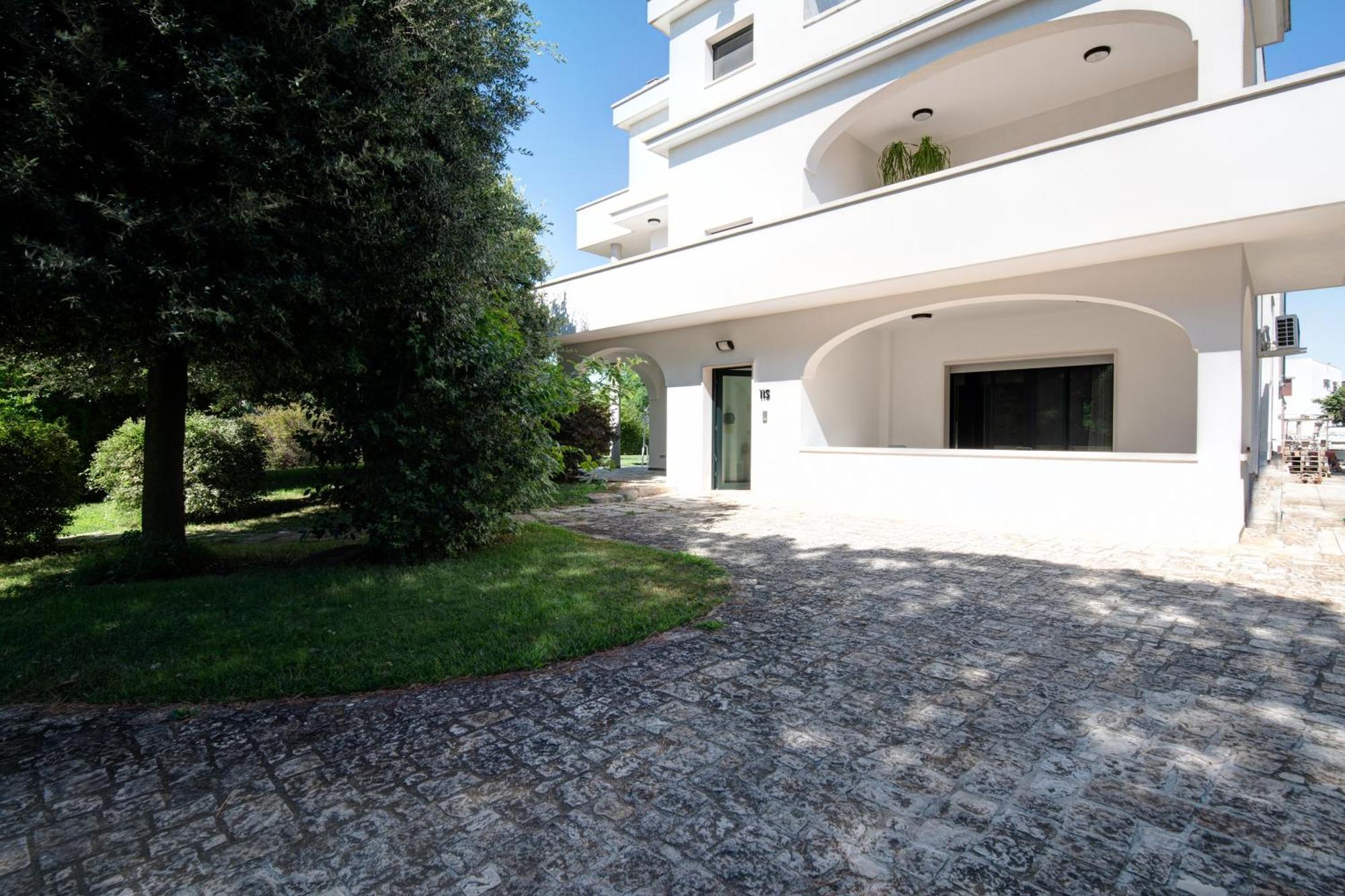 Villa Estia - Nel Cuore Della Valle D'Itria Cisternino Exterior photo