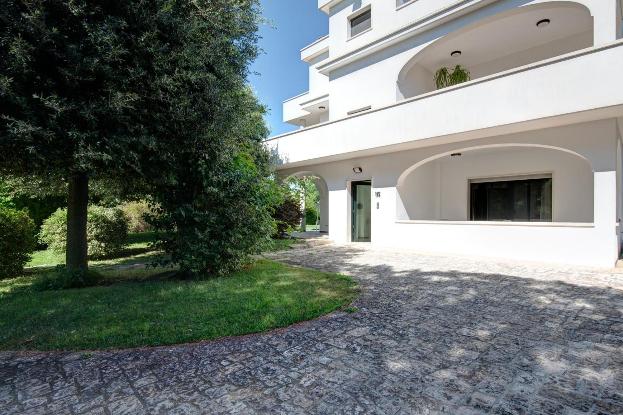 Villa Estia - Nel Cuore Della Valle D'Itria Cisternino Exterior photo